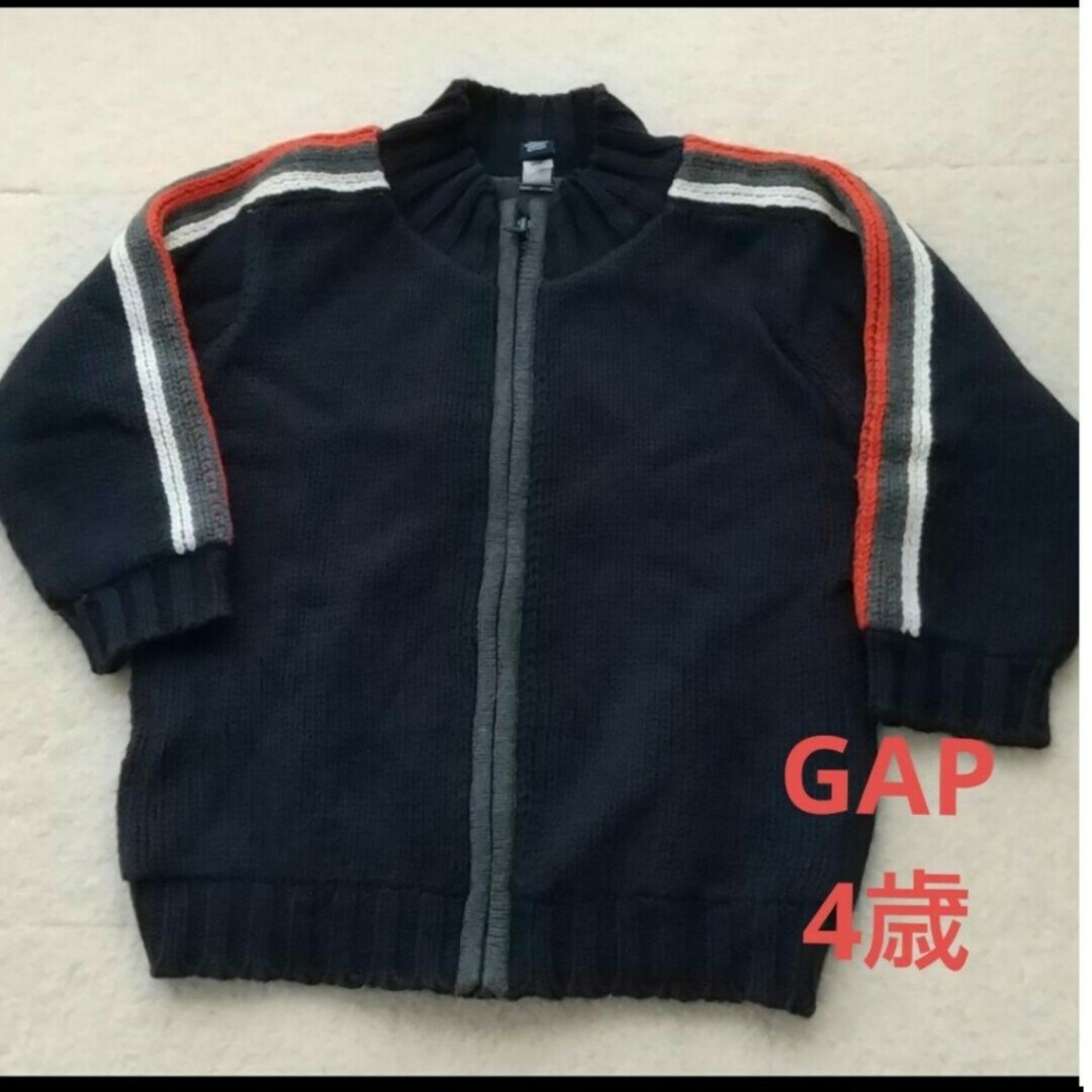 GAP Kids(ギャップキッズ)のGap kids 4歳用　セーターカーディガン　紺色　ネイビー キッズ/ベビー/マタニティのキッズ服男の子用(90cm~)(カーディガン)の商品写真