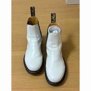 ドクターマーチン(Dr.Martens)の【ドクターマーチン】ブーツ⭐️サイドゴア⭐️白(ブーツ)