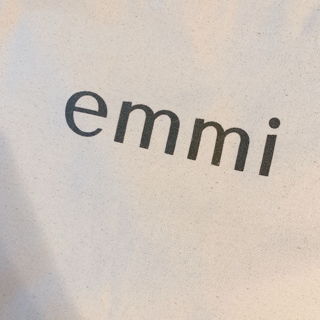 emmi(エミ)の【美品】emmi公式/ロゴトートバッグ レディースのバッグ(トートバッグ)の商品写真