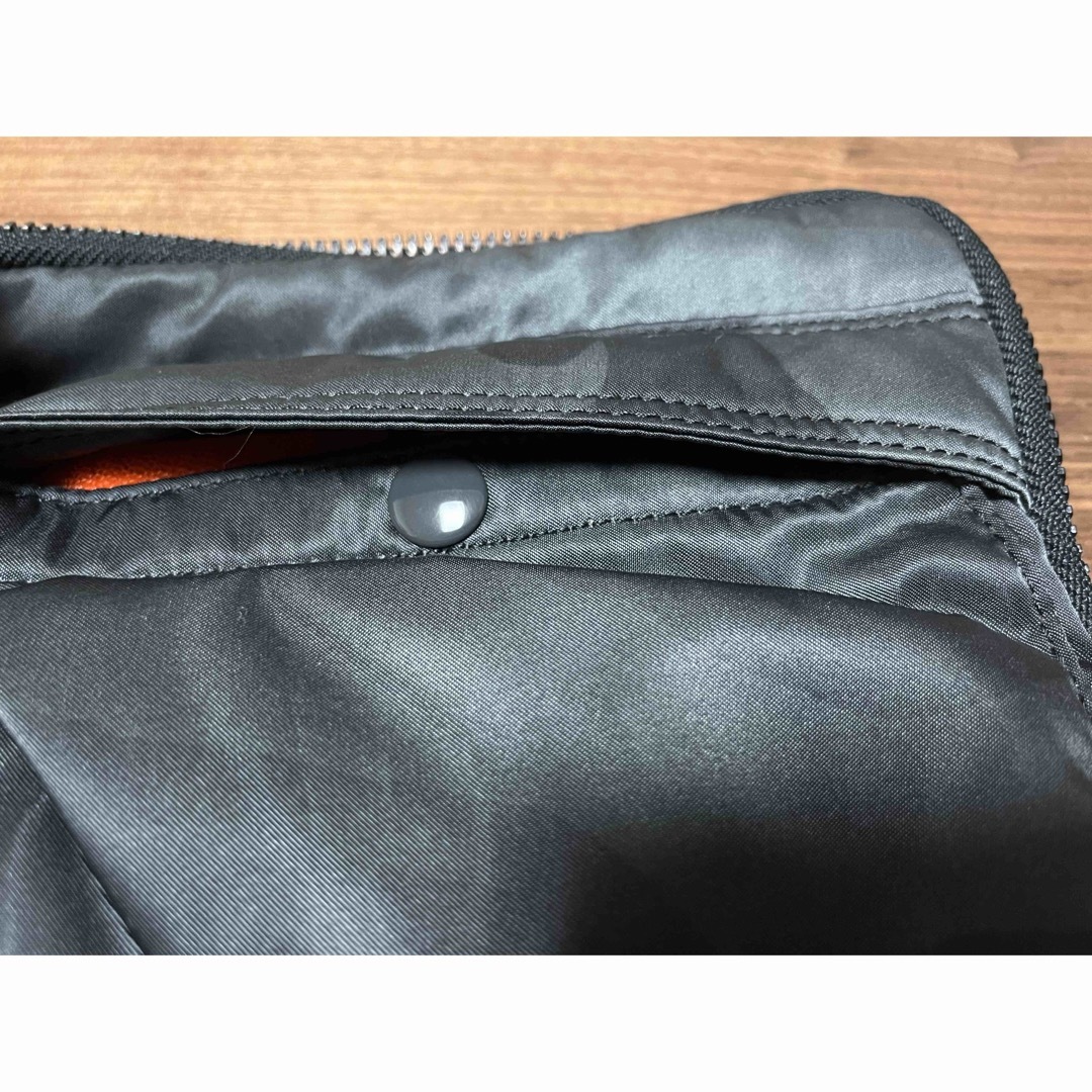 PORTER(ポーター)のPORTER TANKER 30th anniversary カモ ブラック  メンズのバッグ(セカンドバッグ/クラッチバッグ)の商品写真
