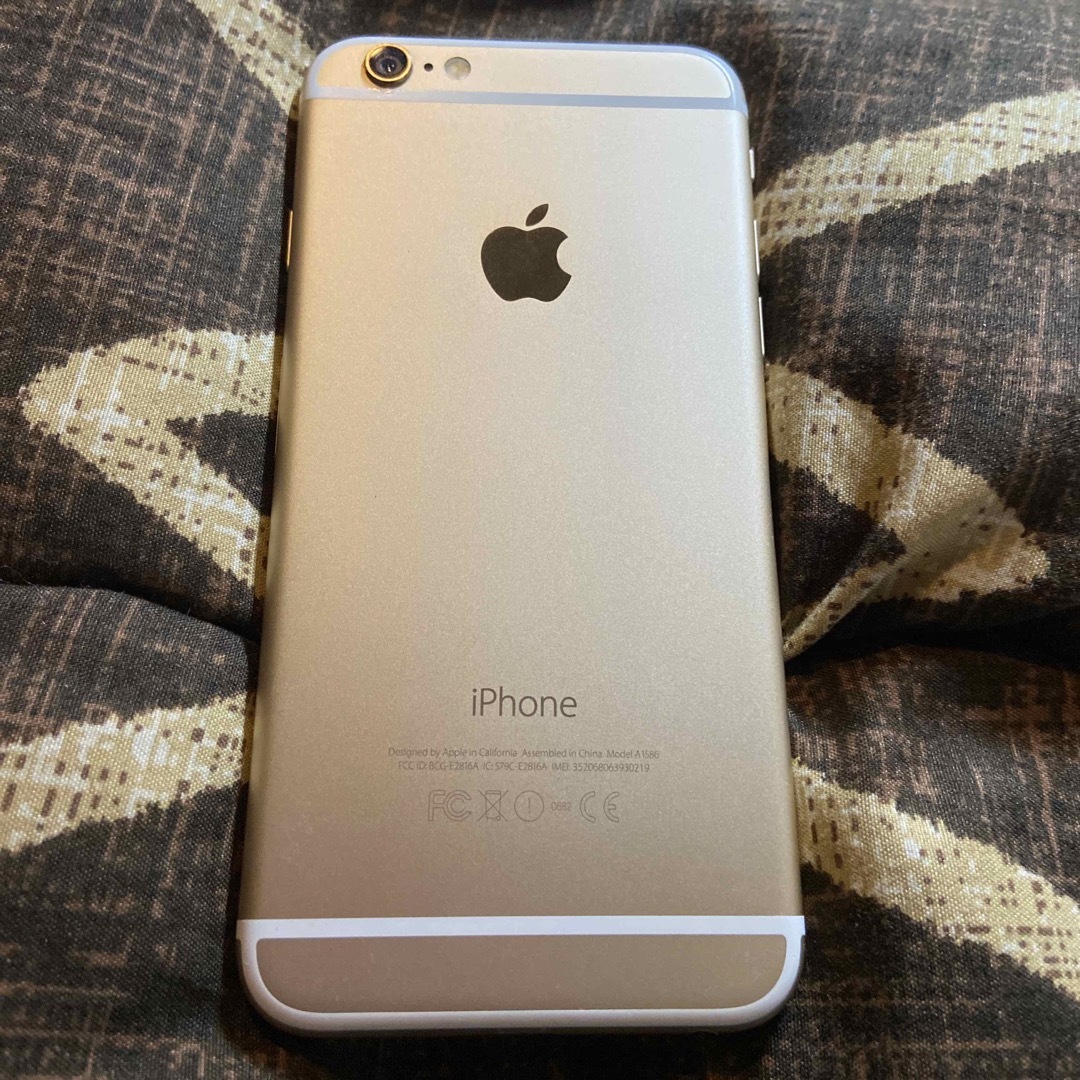 iPhone(アイフォーン)の【ジャンク】iPhone6 64GB スマホ/家電/カメラのスマートフォン/携帯電話(スマートフォン本体)の商品写真