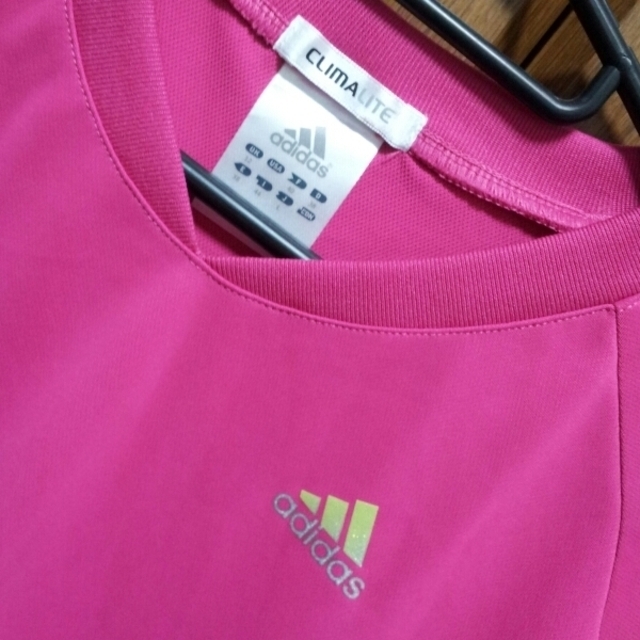 adidas(アディダス)のadidas☆Tシャツ レディースのトップス(Tシャツ(半袖/袖なし))の商品写真