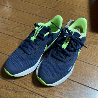 ナイキ(NIKE)のNIKE ナイキ　レボリューション 5  GS 22.5cm(スニーカー)