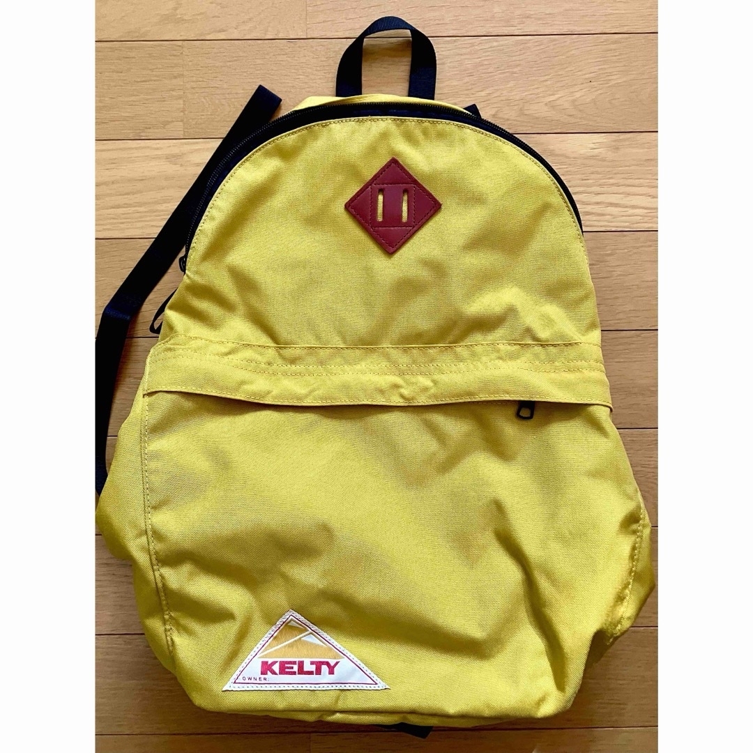 KELTY(ケルティ)のKELTY ケルティ コーデュラ製　リュック　デイパック　マスタード　豚の鼻付き レディースのバッグ(リュック/バックパック)の商品写真