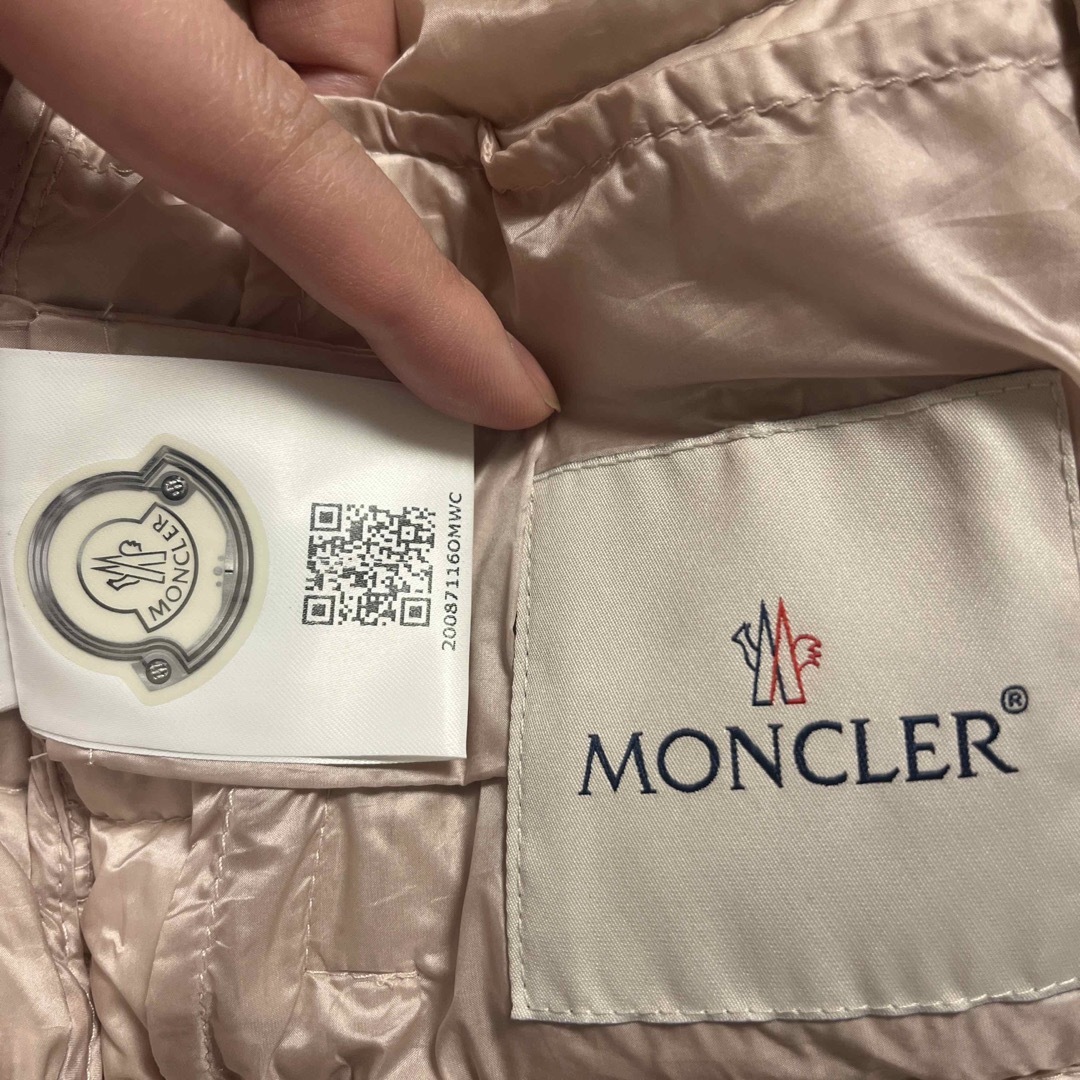 MONCLER(モンクレール)のモンクレール　キッズ　75センチ キッズ/ベビー/マタニティのベビー服(~85cm)(ジャケット/コート)の商品写真