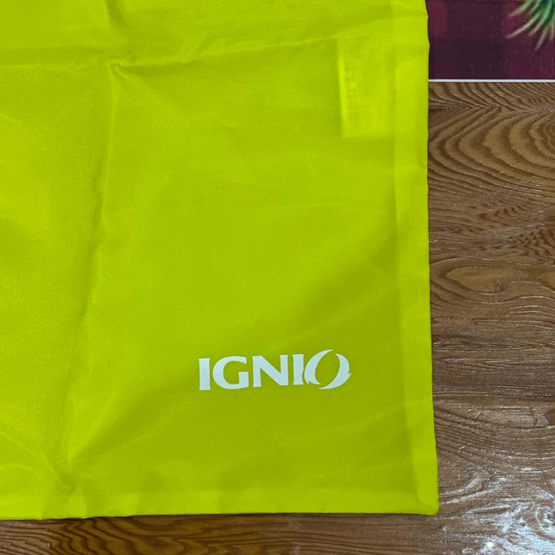 Ignio(イグニオ)のIGNIO  シューズケース　イエロー スポーツ/アウトドアのゴルフ(その他)の商品写真