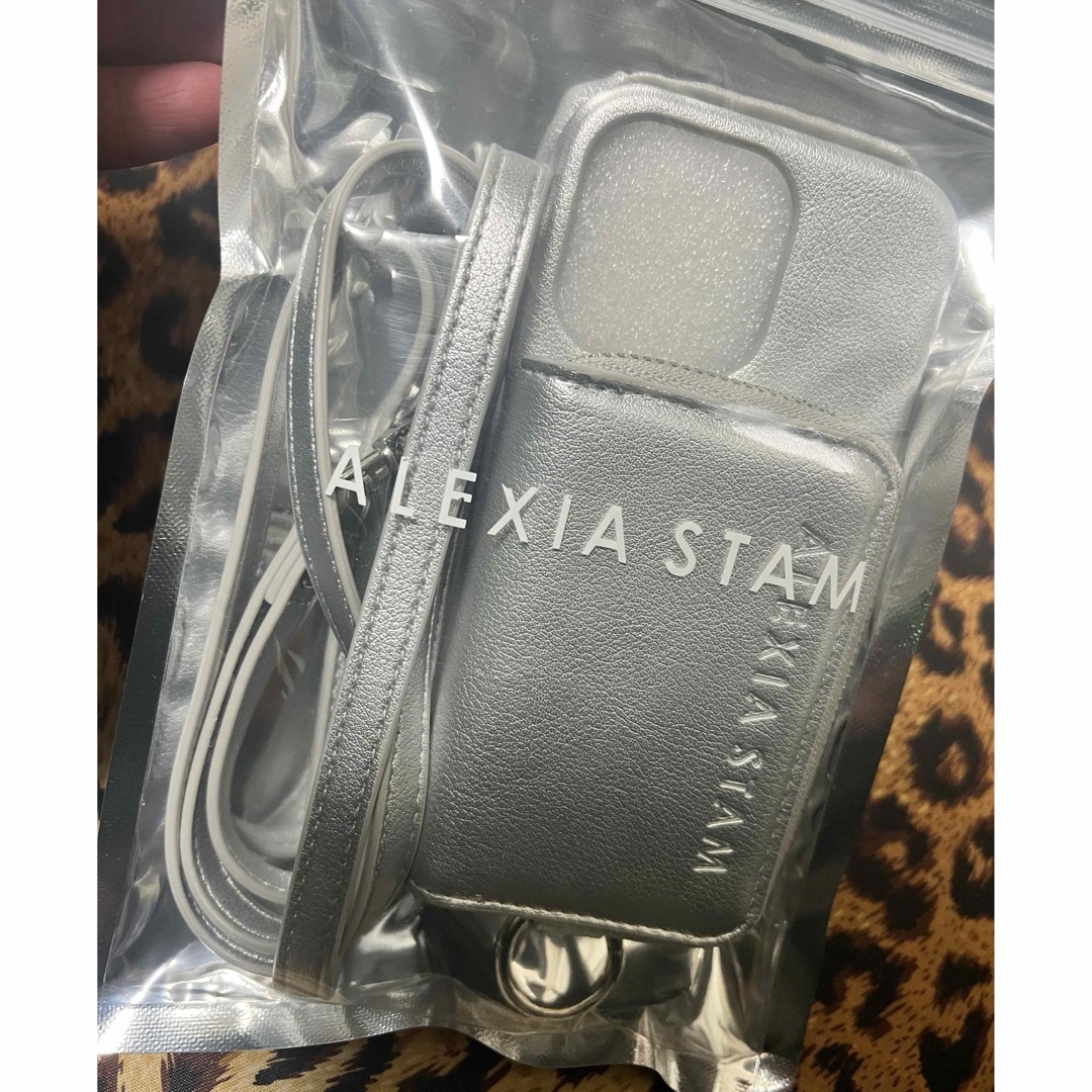 ALEXIA STAM(アリシアスタン)のアリシアスタン iPhone13プロケース スマホ/家電/カメラのスマホアクセサリー(iPhoneケース)の商品写真