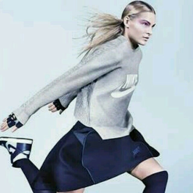 ナイキ サカイ nike sacai コラボ ウール スカート XL