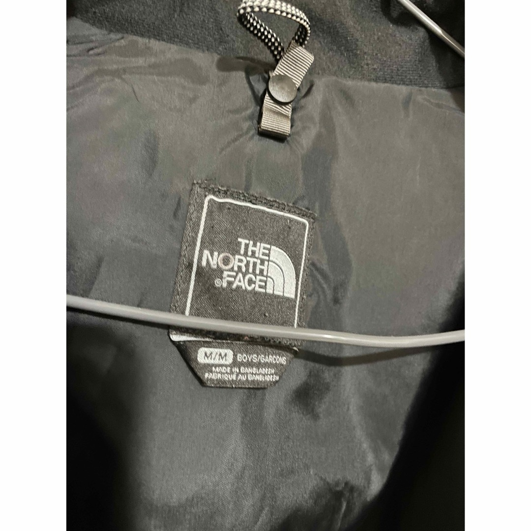 THE NORTH FACE(ザノースフェイス)の本物THE NORTH FACEの黒グレーのジャケットコート　ボーイズMで大人S メンズのジャケット/アウター(マウンテンパーカー)の商品写真