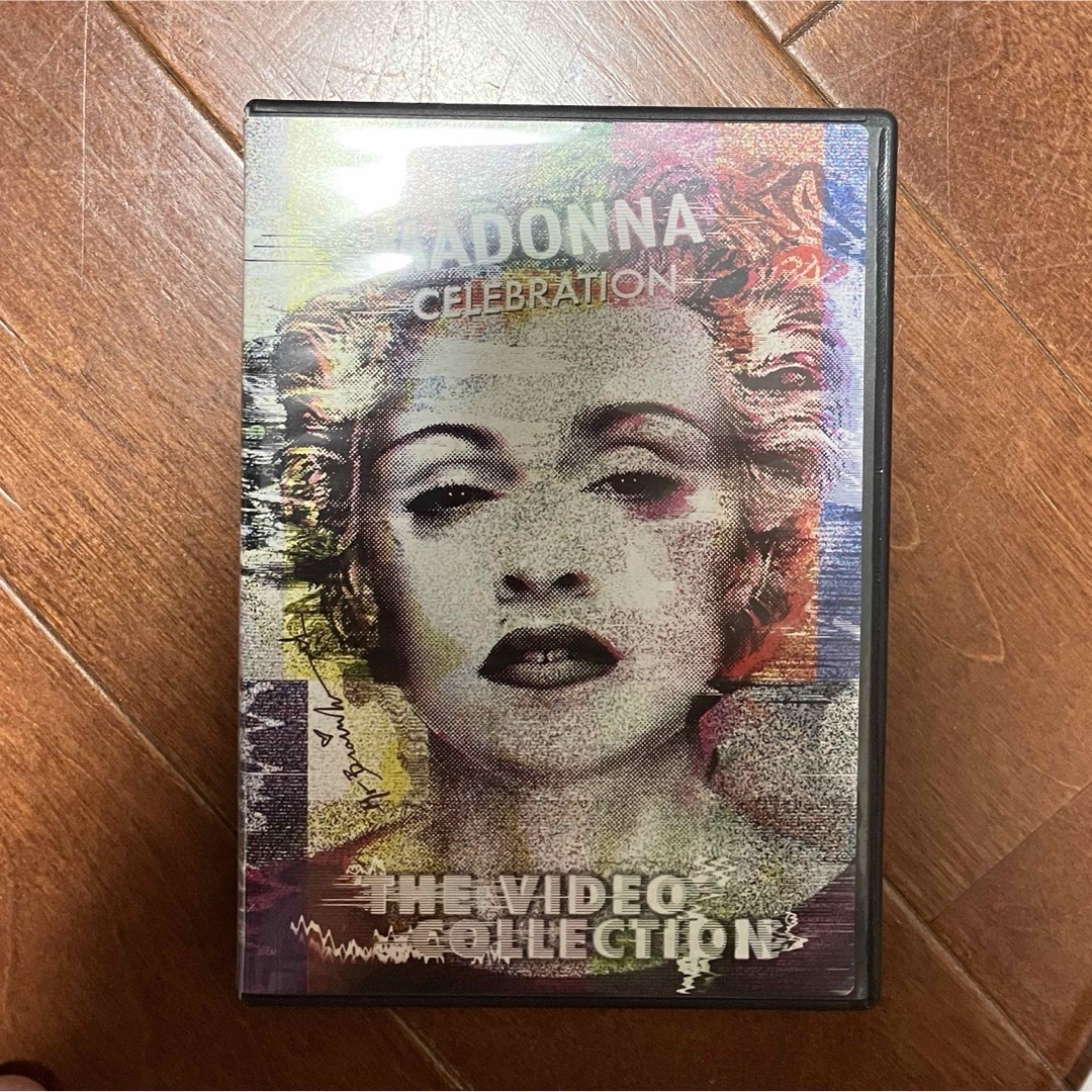 Madonna The Video Collection 2枚組 エンタメ/ホビーのDVD/ブルーレイ(ミュージック)の商品写真