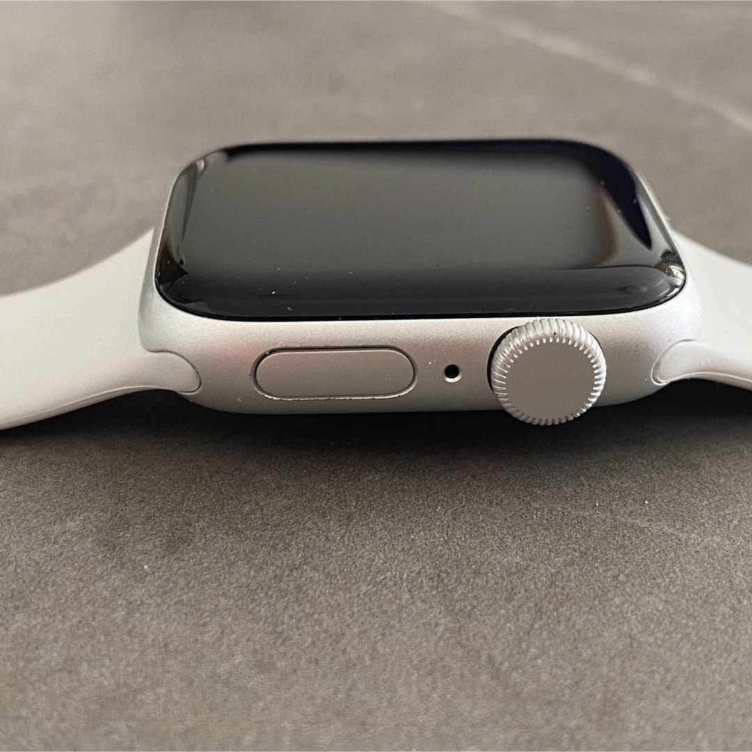 Apple - Apple Watch SE シルバー 40mm GPSモデルの通販 by MRM