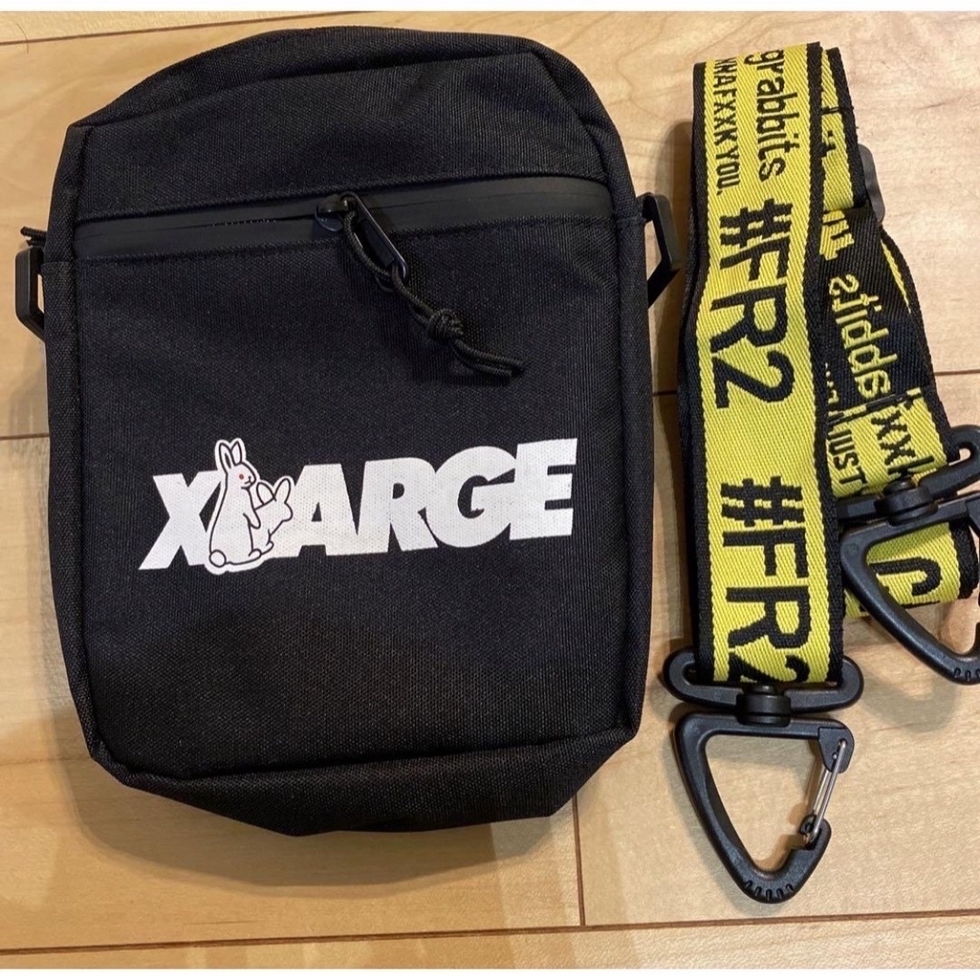 XLARGE(エクストララージ)の【値下げコメント可能】新品　FR2 ショルダーバッグ XLARGEXLA メンズのバッグ(ショルダーバッグ)の商品写真