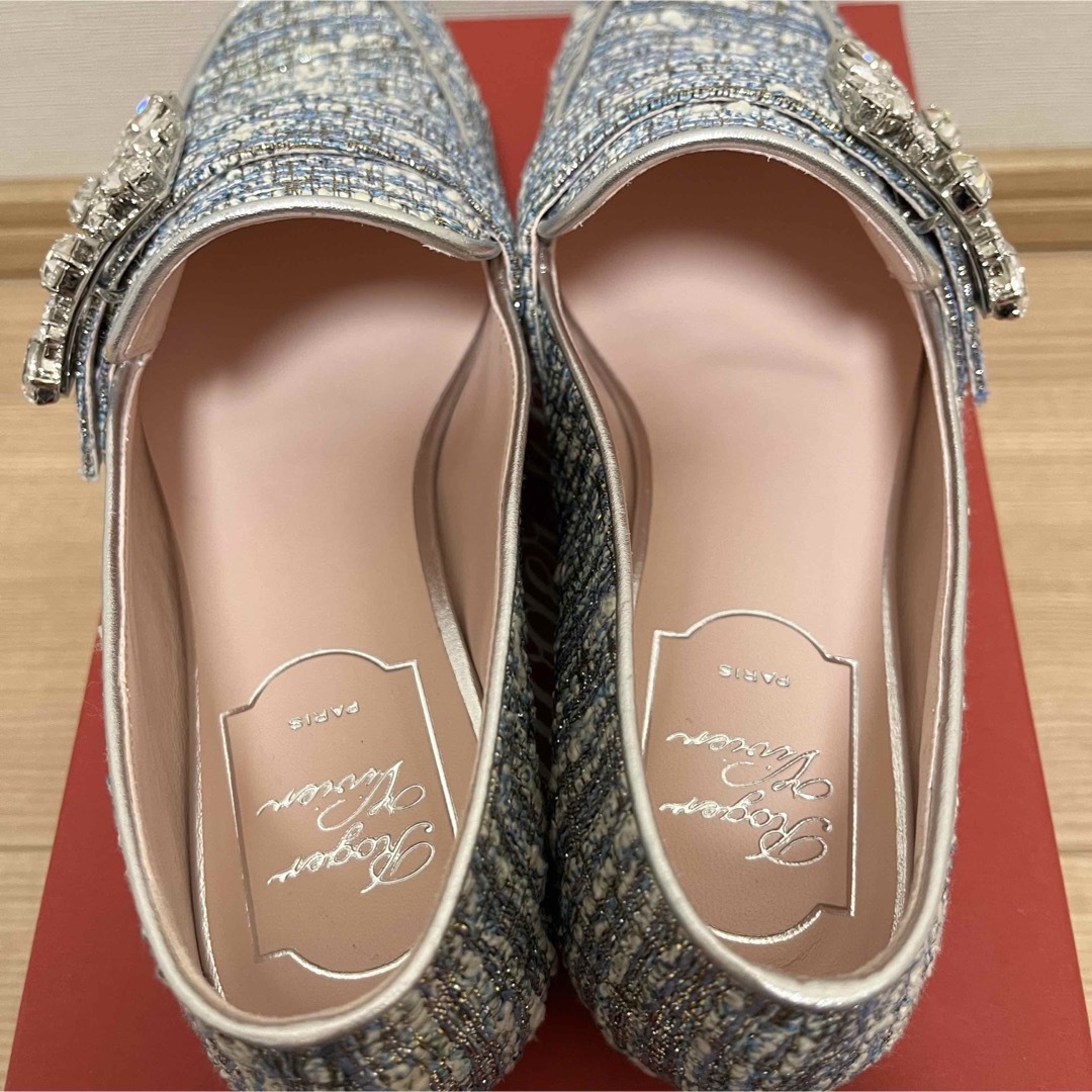 ROGER VIVIER - 新品未使用品!ロジェヴィヴィエ.ビジュー付き ROGER VIVIER - 新品未使用品!ロジェヴィヴィエ.ビジュー付き