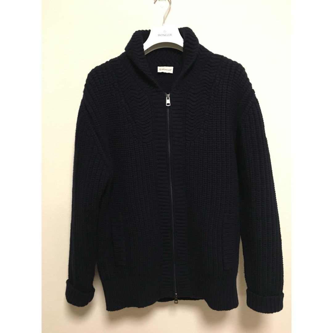 MONCLER(モンクレール)の美品！メンズMONCLERニットブルゾン.ネイビー.XL.国内直営店購入品！ メンズのジャケット/アウター(ブルゾン)の商品写真