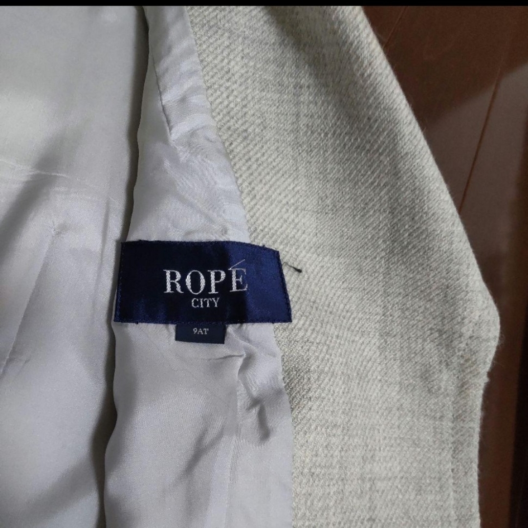 ROPE’(ロペ)のロペ　ジャケット　ウール　Mサイズ　グレー レディースのジャケット/アウター(テーラードジャケット)の商品写真