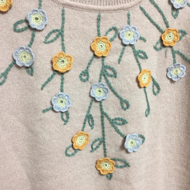 刺繍 半袖カシミヤセーター レディースのトップス(ニット/セーター)の商品写真