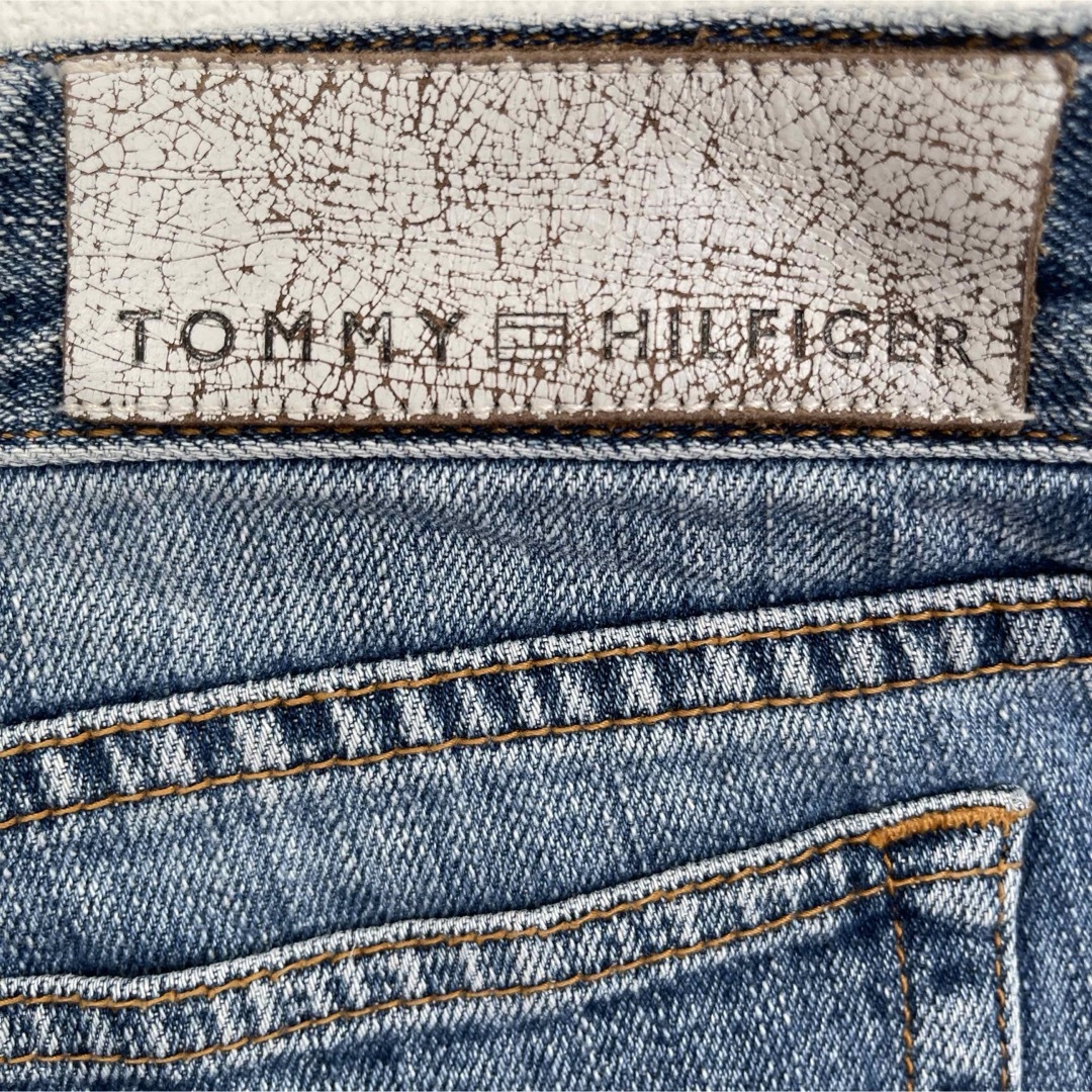 TOMMY HILFIGER(トミーヒルフィガー)のトミーヒルフィガー　デニム　ジーンズ　レディース　ユーズド　綿混　牛革　2 レディースのパンツ(デニム/ジーンズ)の商品写真