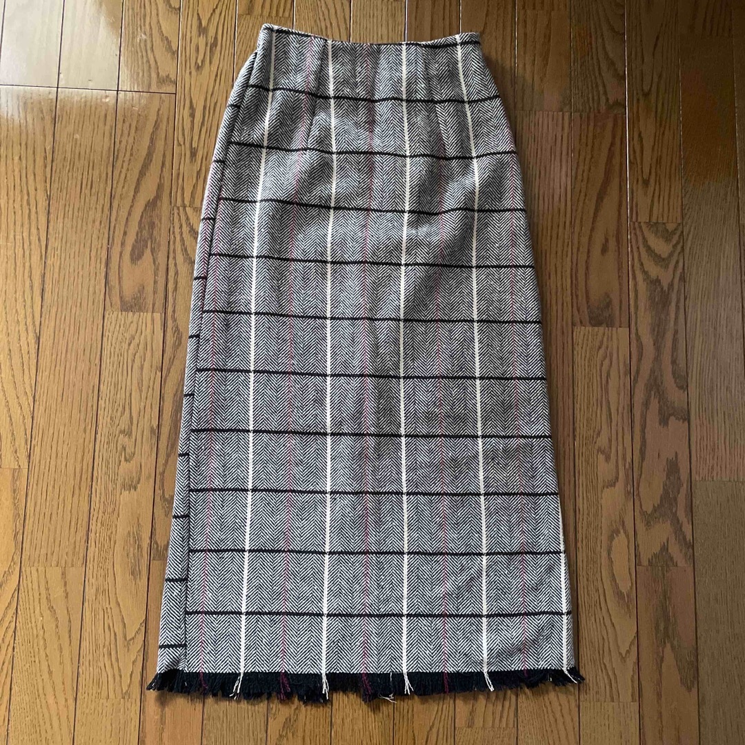 BASEMENT(ベースメント)のBASEMENT online チェック柄フリンジタイトスカート レディースのスカート(ロングスカート)の商品写真