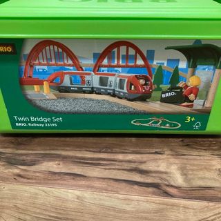 ブリオ(BRIO)の【中古美品】希少　BRIO Twin Bridge Set 33195(その他)