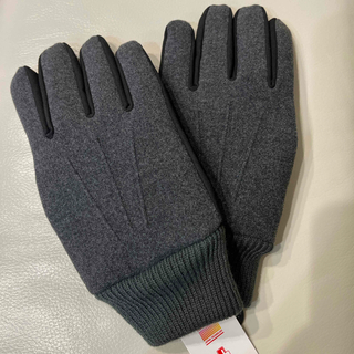 ユニクロ(UNIQLO)のUNIQLO  ヒートテックスウェードタッチグローブ  手袋　メンズ(手袋)