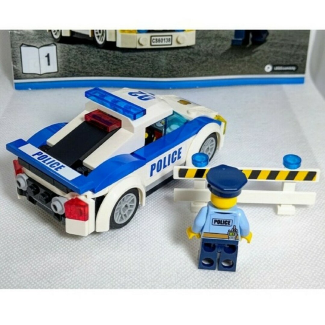 Lego(レゴ)のレゴ★シティ パトカー＆警官 美品 人気 激レア エンタメ/ホビーのおもちゃ/ぬいぐるみ(模型/プラモデル)の商品写真