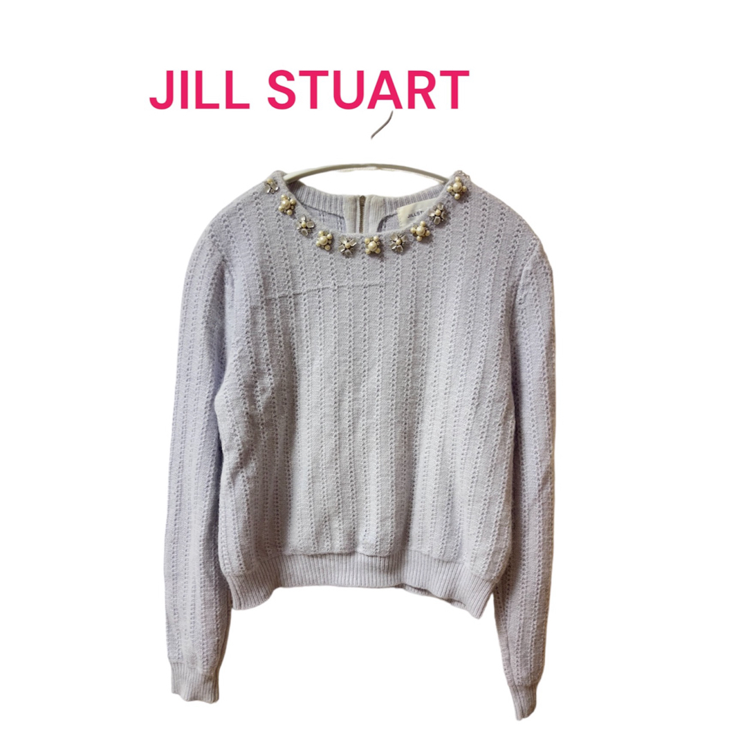 JILL by JILLSTUART(ジルバイジルスチュアート)のJILL STUART ジルスチュアート　ニット　セーター　ビジュー付き レディースのトップス(ニット/セーター)の商品写真