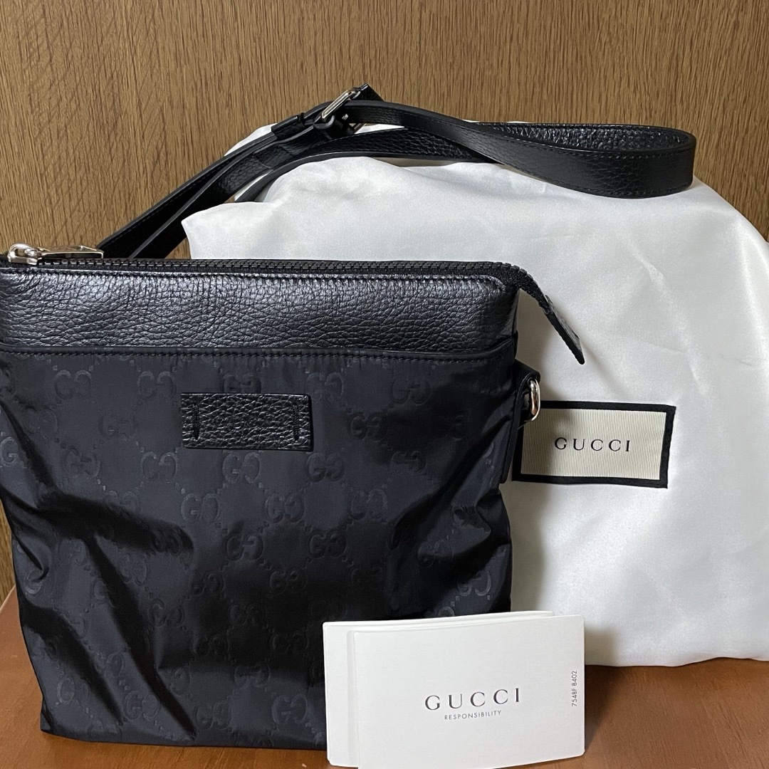 Gucci(グッチ)の【極美品】GUCCI / Leather & Nylon ショルダーバッグ メンズのバッグ(ショルダーバッグ)の商品写真