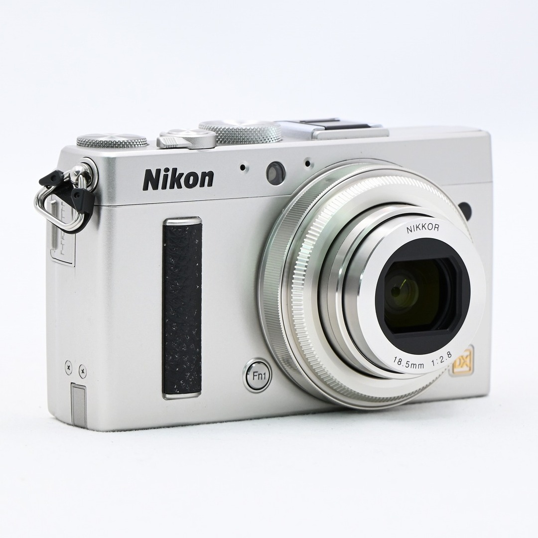 Nikon(ニコン)のNikon COOLPIX A シルバー スマホ/家電/カメラのカメラ(コンパクトデジタルカメラ)の商品写真