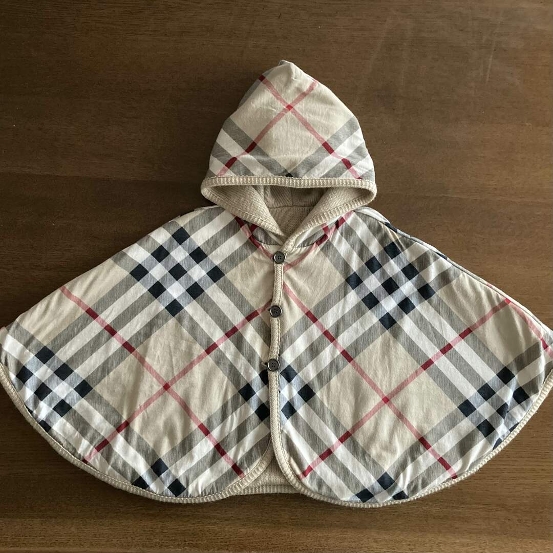 BURBERRY(バーバリー)のBURBERRY バーバリー リバーシブル ケープ ポンチョ 日本製 キッズ/ベビー/マタニティのベビー服(~85cm)(ジャケット/コート)の商品写真