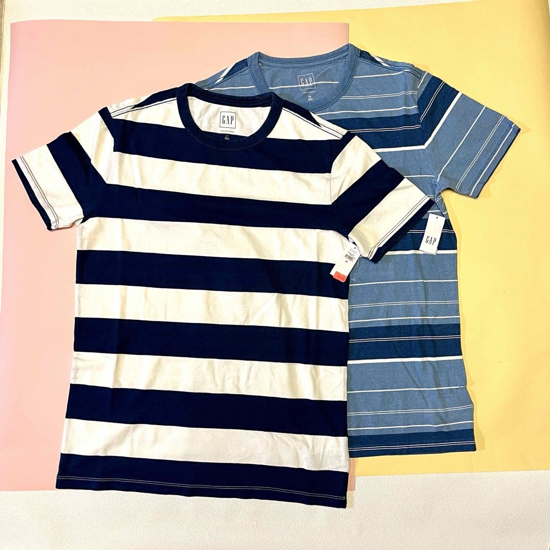 GAP(ギャップ)のGAPメンズXSサイズ Tシャツ タグ付き　新品未使用　インディゴ染め2枚セット メンズのトップス(Tシャツ/カットソー(半袖/袖なし))の商品写真