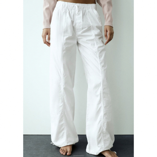 ザラ(ZARA)のZara parachute pants white(カジュアルパンツ)
