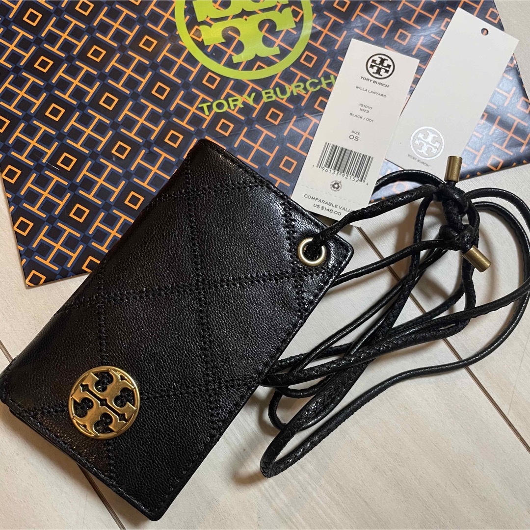 Tory Burch(トリーバーチ)のGW限定特価！トリーバーチ　ネックストラップ付き　カードケースブラック　黒 レディースのファッション小物(パスケース/IDカードホルダー)の商品写真