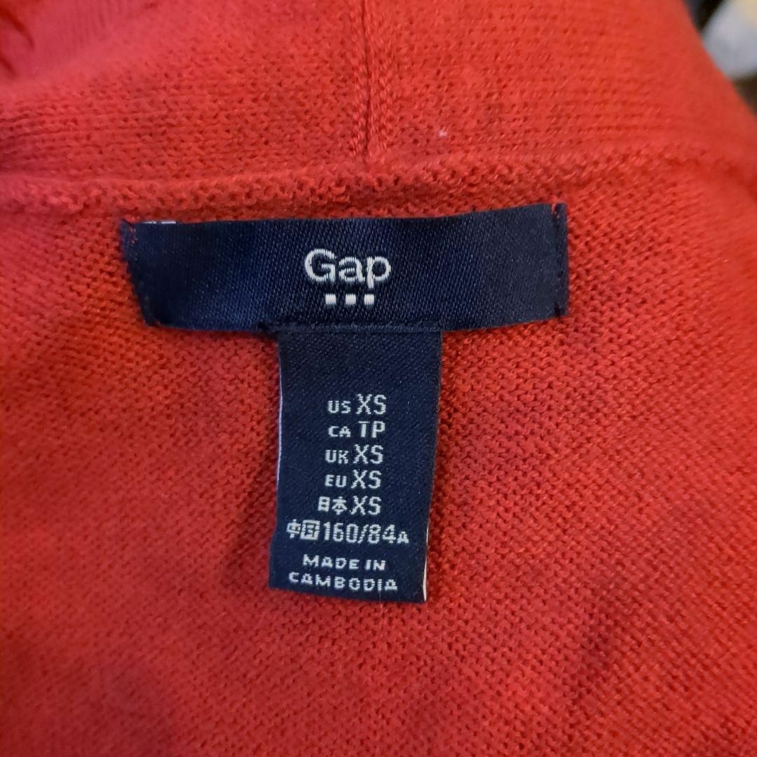 GAP(ギャップ)の美品 Gap ギャップ レディース カーディガン【XS】シンプル 差し色 赤 レディースのトップス(カーディガン)の商品写真