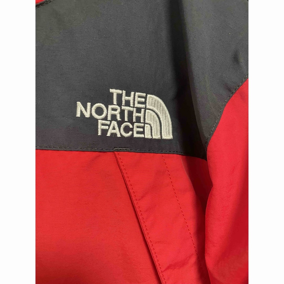 THE NORTH FACE(ザノースフェイス)の【訳あり】ノースフェイス⭐︎キッズ⭐︎マウンテンパーカー⭐︎レッド キッズ/ベビー/マタニティのキッズ服男の子用(90cm~)(ジャケット/上着)の商品写真