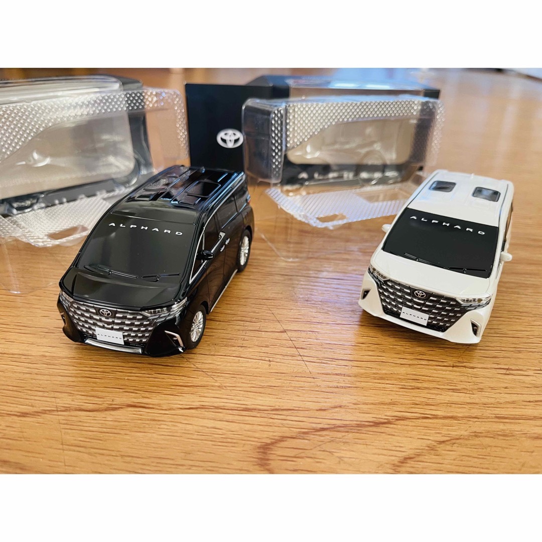 新型アルファード ミニカー セット売り 非売品の通販 by ヒカリ 新型アルファード ミニカー セット売り 非売品の通販 by ヒカリ