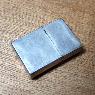 ジッポー(ZIPPO)のジッポ zippo ライター 2002年モデル made in usa(タバコグッズ)