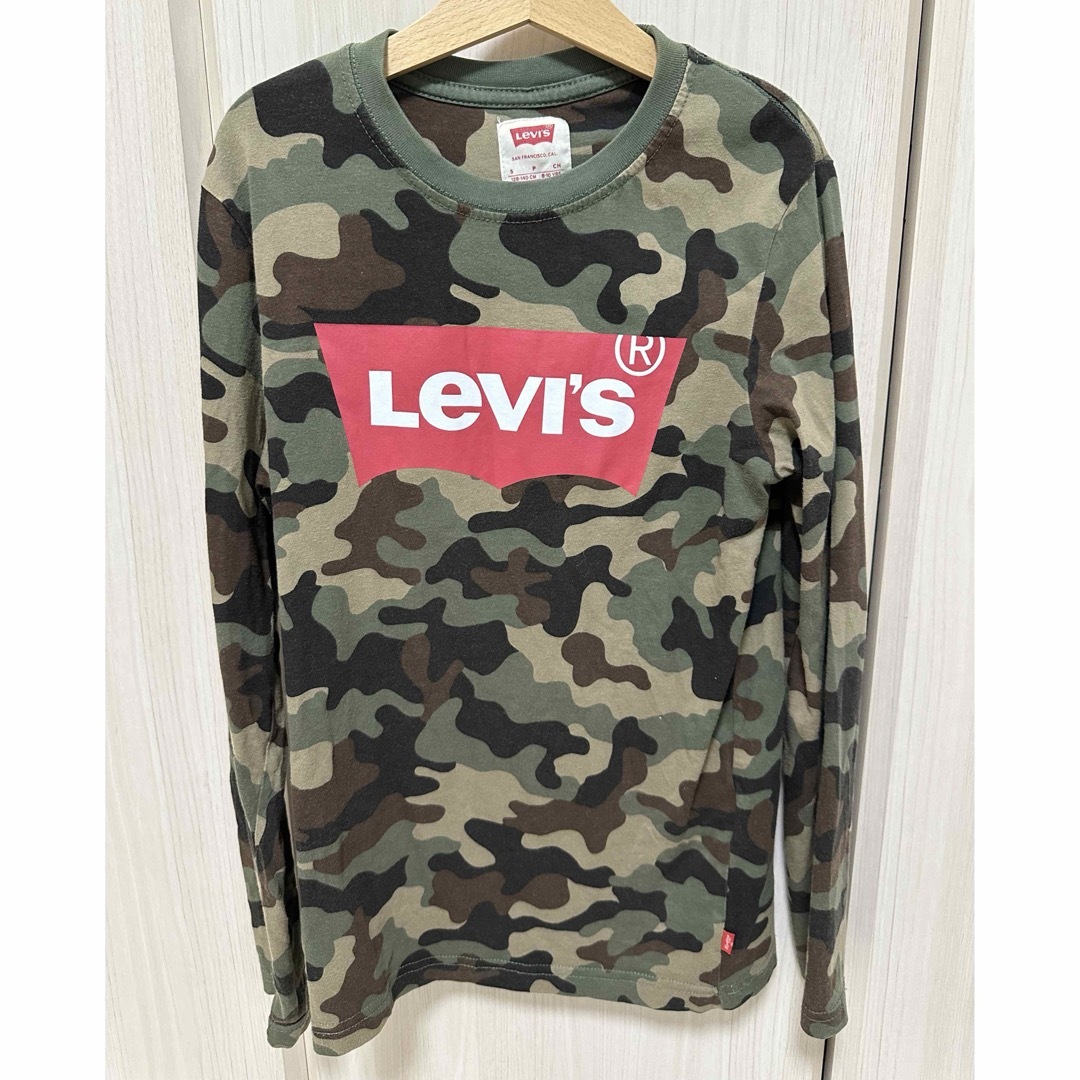 Levi's(リーバイス)のLEVI’S長袖トップス☆128～140cm キッズ/ベビー/マタニティのキッズ服男の子用(90cm~)(Tシャツ/カットソー)の商品写真