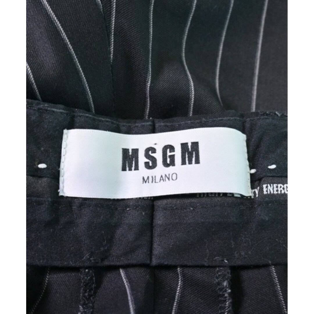 MSGM(エムエスジイエム)のMSGM エムエスジーエム スラックス 50(XL位) 黒(ストライプ) 【古着】【中古】 メンズのパンツ(スラックス)の商品写真