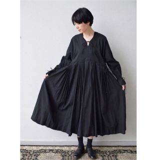 アーツアンドサイエンス(ARTS&SCIENCE)のTOWAVASE Paulette dress  ワンピース(ロングワンピース/マキシワンピース)