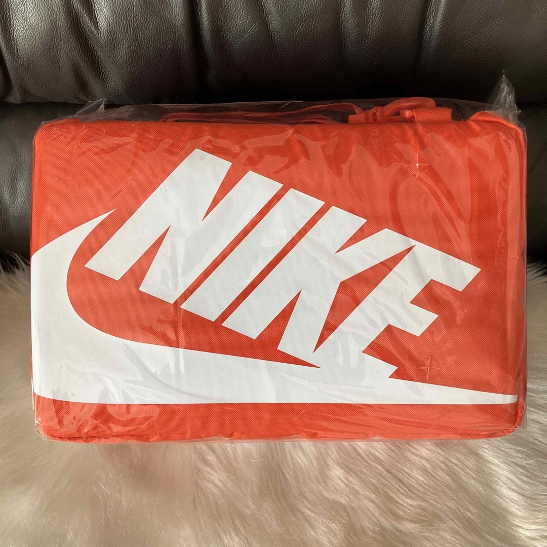 NIKE(ナイキ)の新品 NIKE ナイキ シューズ ボックス バッグ (12L)nike  バッグ メンズのバッグ(その他)の商品写真