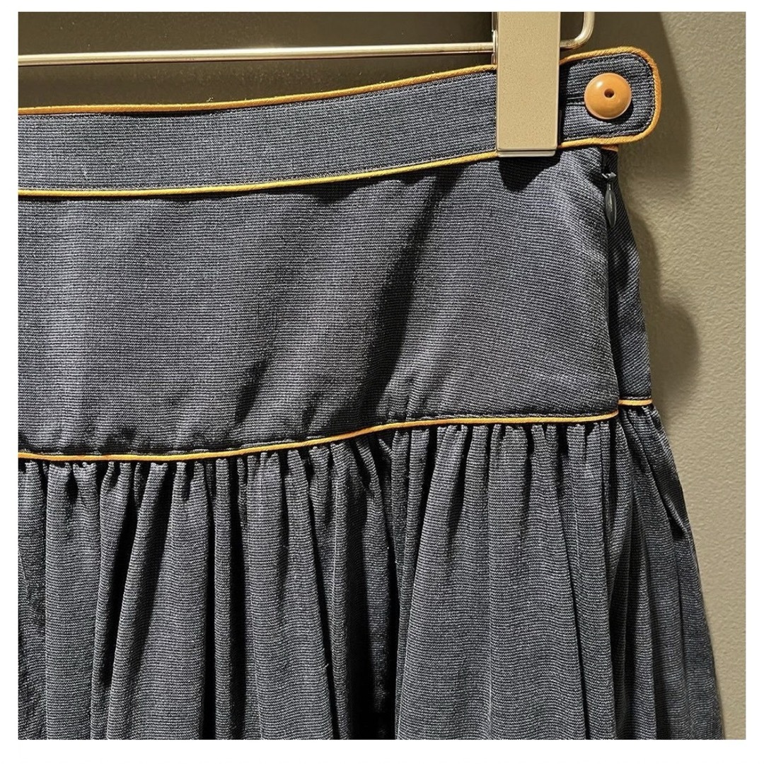 mina perhonen(ミナペルホネン)のミナペルホネン mina perhonen 今季　village 刺繍　スカート レディースのスカート(ロングスカート)の商品写真