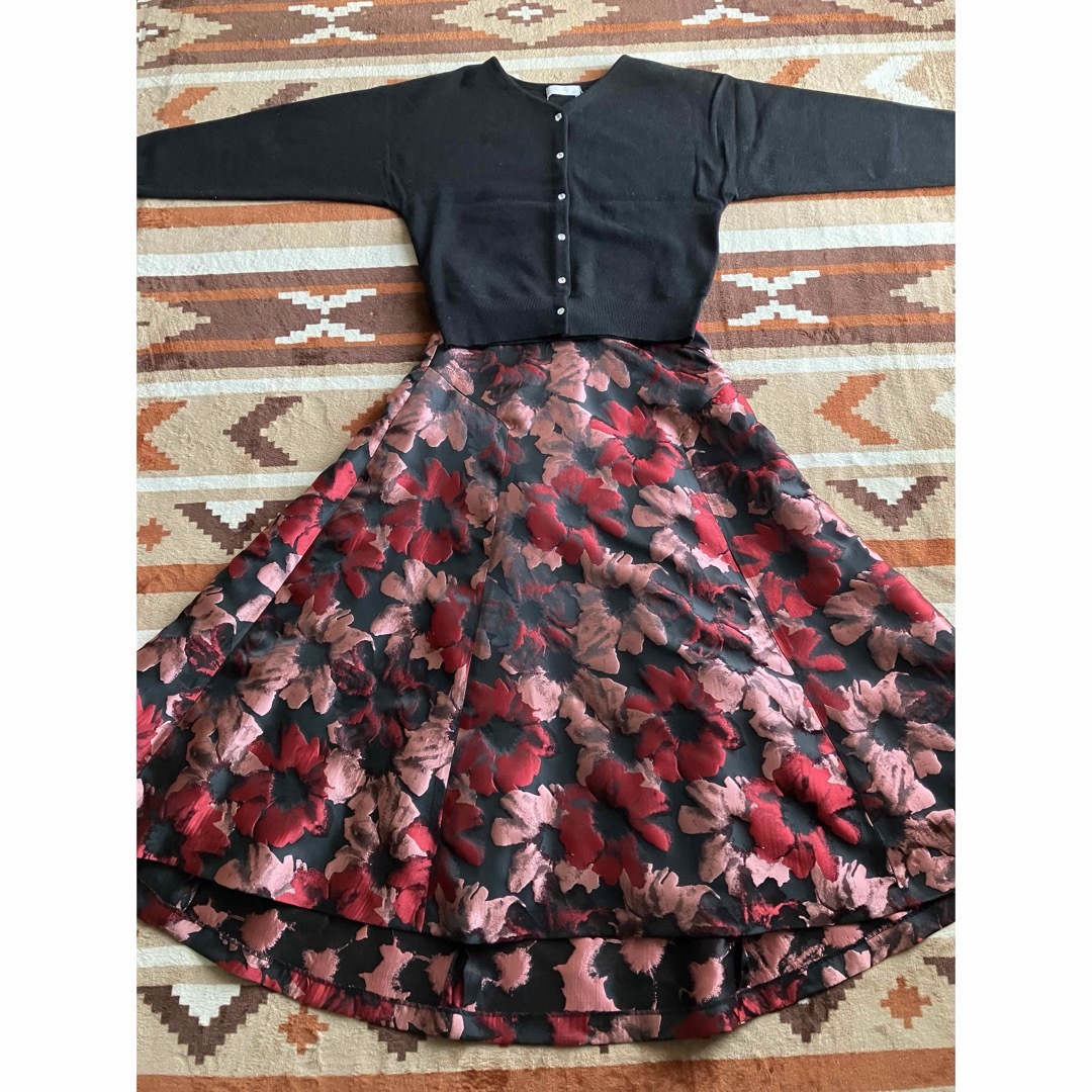 ⭐️新品未使用⭐️マイストラーダ　花柄スカート