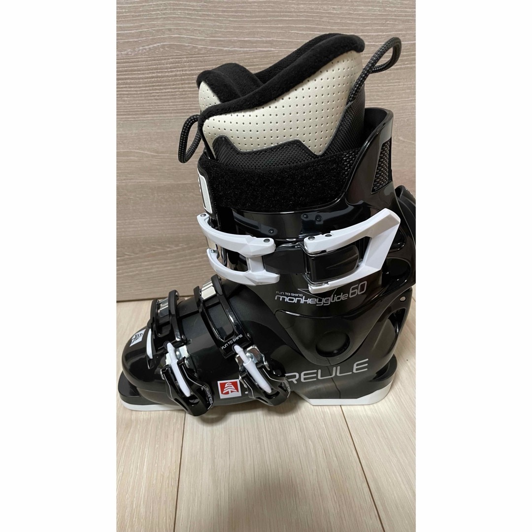 新品　シュトロイレ(STREULE) ブーツ モンキー グライド　23.0cm スポーツ/アウトドアのスキー(ブーツ)の商品写真