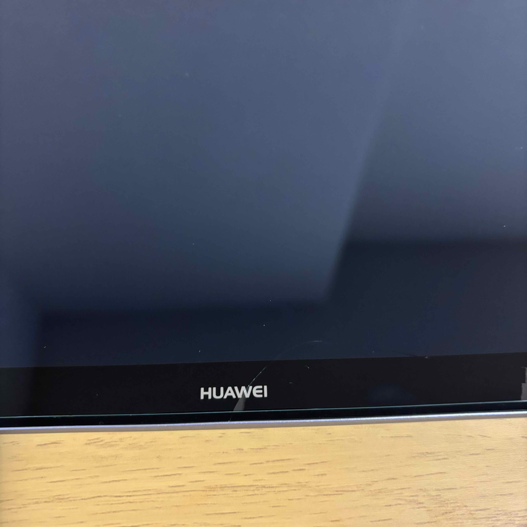 HUAWEI(ファーウェイ)のHUAWEI MediaPad T3 10 AGS-W09 スマホ/家電/カメラのPC/タブレット(タブレット)の商品写真