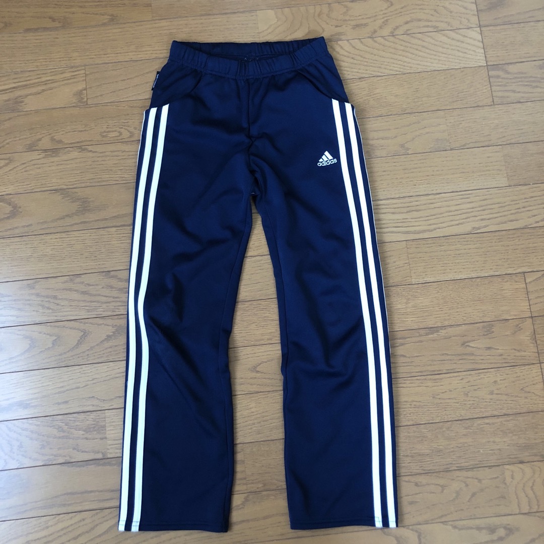 adidas(アディダス)のadidas アディダス　ジャージ上下　140 キッズ/ベビー/マタニティのキッズ服女の子用(90cm~)(その他)の商品写真