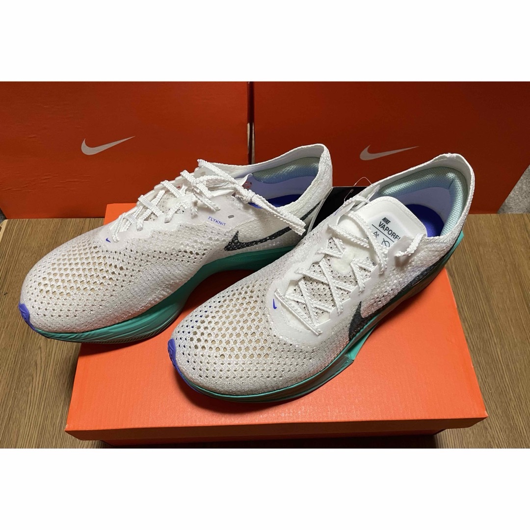 NIKE(ナイキ)の■新品★NIKE ZOOMX VAPORFLY NEXT%3★ヴェイパーフライ■ スポーツ/アウトドアのトレーニング/エクササイズ(ウォーキング)の商品写真