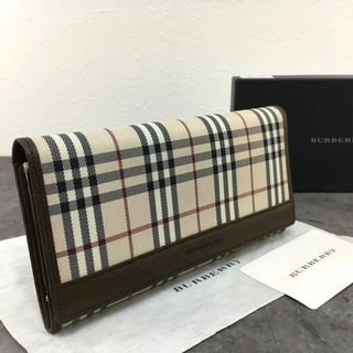 バーバリー(BURBERRY)の未使用品 BURBERRY 長財布 バーバリーチェック 230(財布)