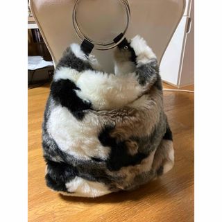 ザラ(ZARA)のZARA fake fur bag(ハンドバッグ)