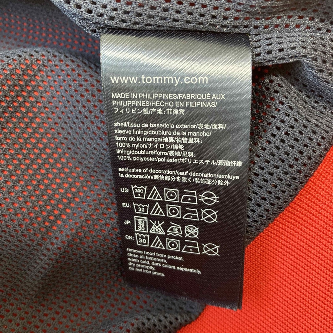 TOMMY HILFIGER(トミーヒルフィガー)の美品　トミーヒルフィガー　ナイロンジャケット　Lサイズ メンズのジャケット/アウター(ナイロンジャケット)の商品写真