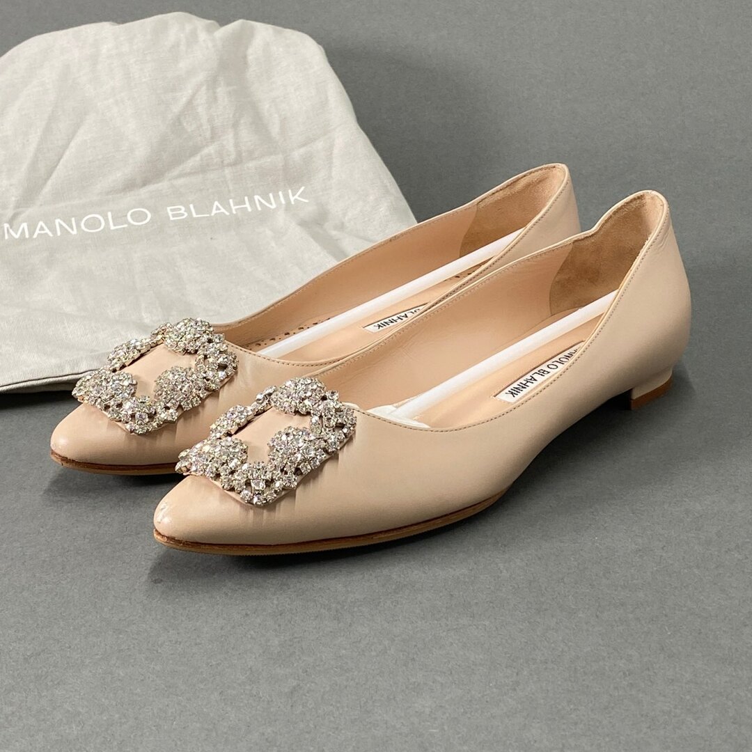 MANOLO BLAHNIK(マノロブラニク)の1L10 MANOLO BLAHNIK マノロブラニク HANGISI ハンギシ フラットシューズ 36(23cm相当) ピンク レザー シューズ ビジュー レディースの靴/シューズ(ハイヒール/パンプス)の商品写真